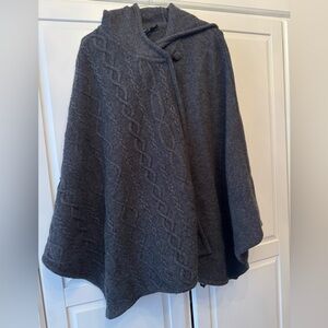 Pendleton Womens Hooded dark Gray Lamb Wool Poncho Shawl cap one size